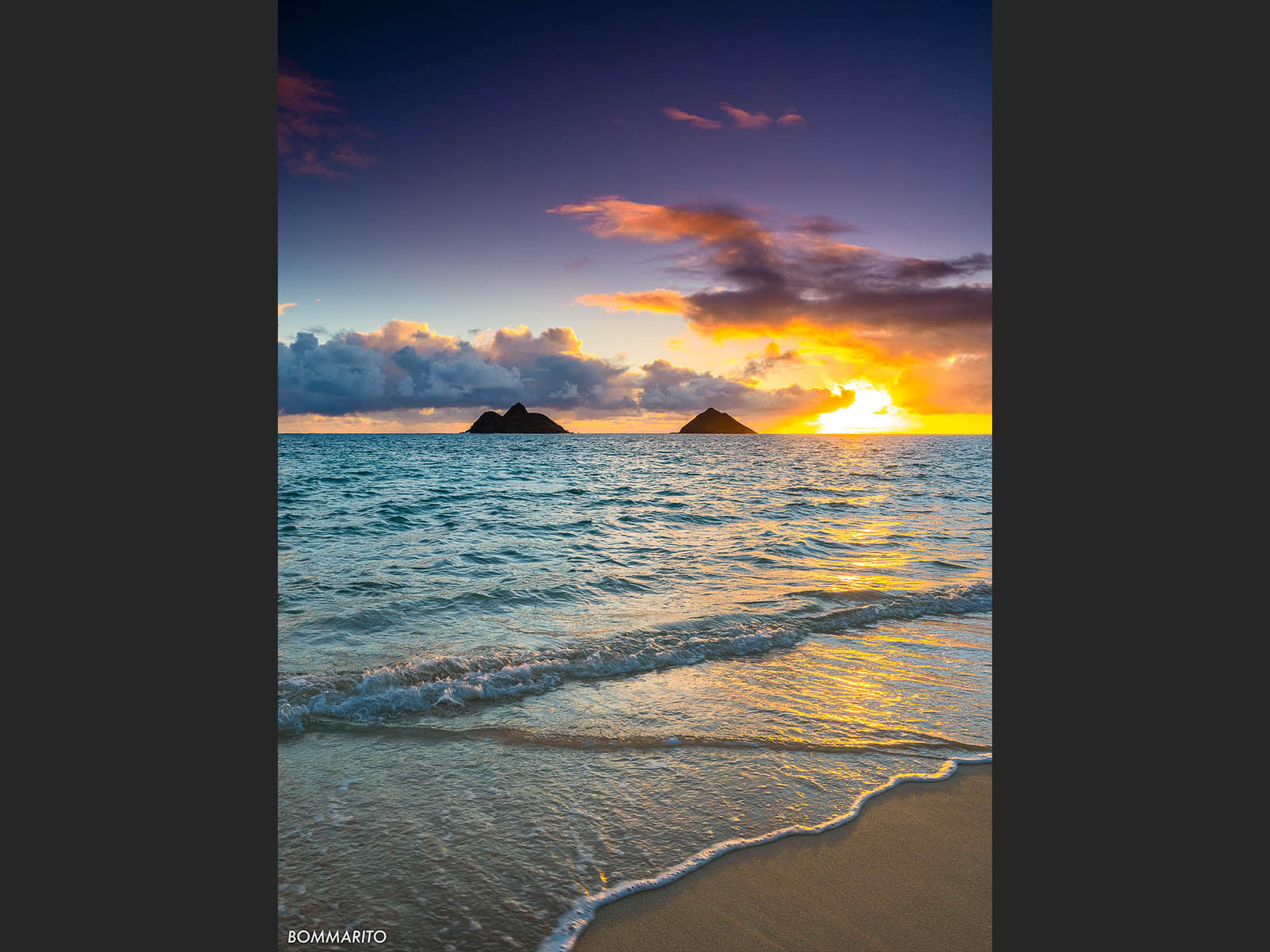 Na Mokulua Sunrise