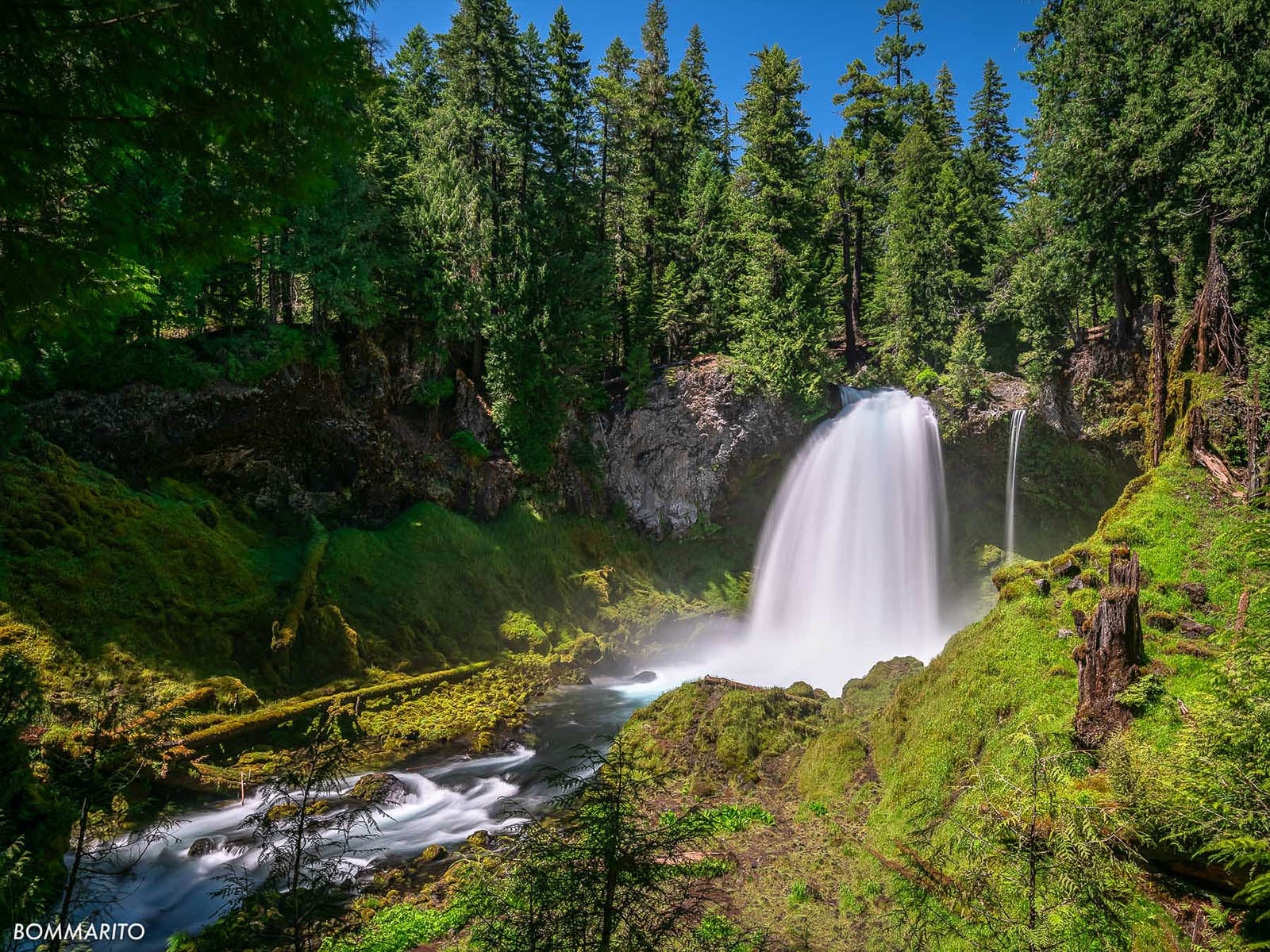 Sahalie Falls