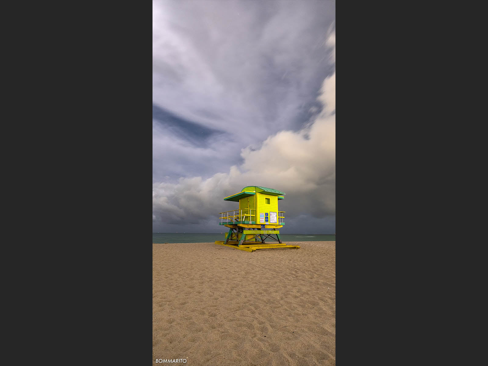 Lifeguard Tower Glow