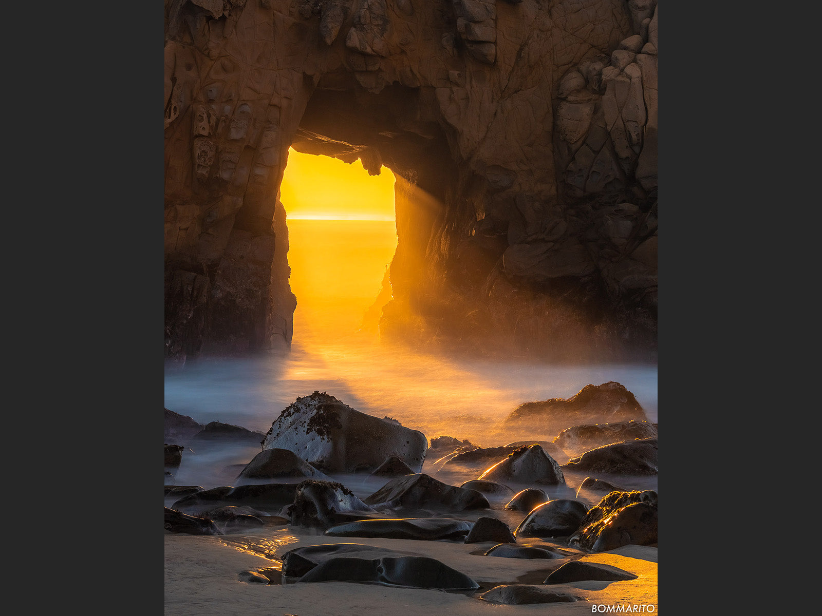 Secret Passage - Pfieffer Beach